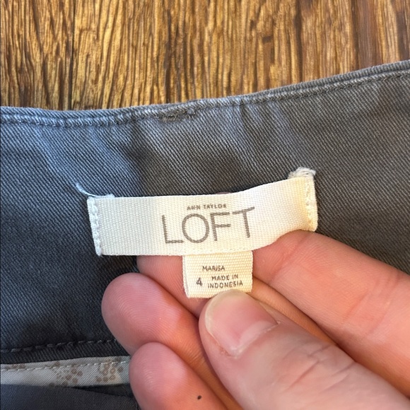 LOFT Women's Gray Jeans - Picture 2 of 8